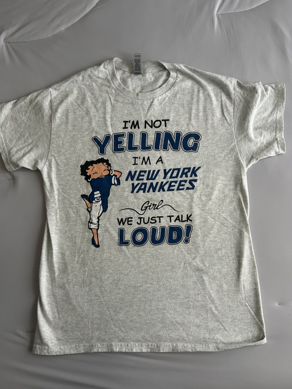 ❌ SOLD ❌ Betty Boop New York Yankees Graphic Tee - Picture 2 of 4